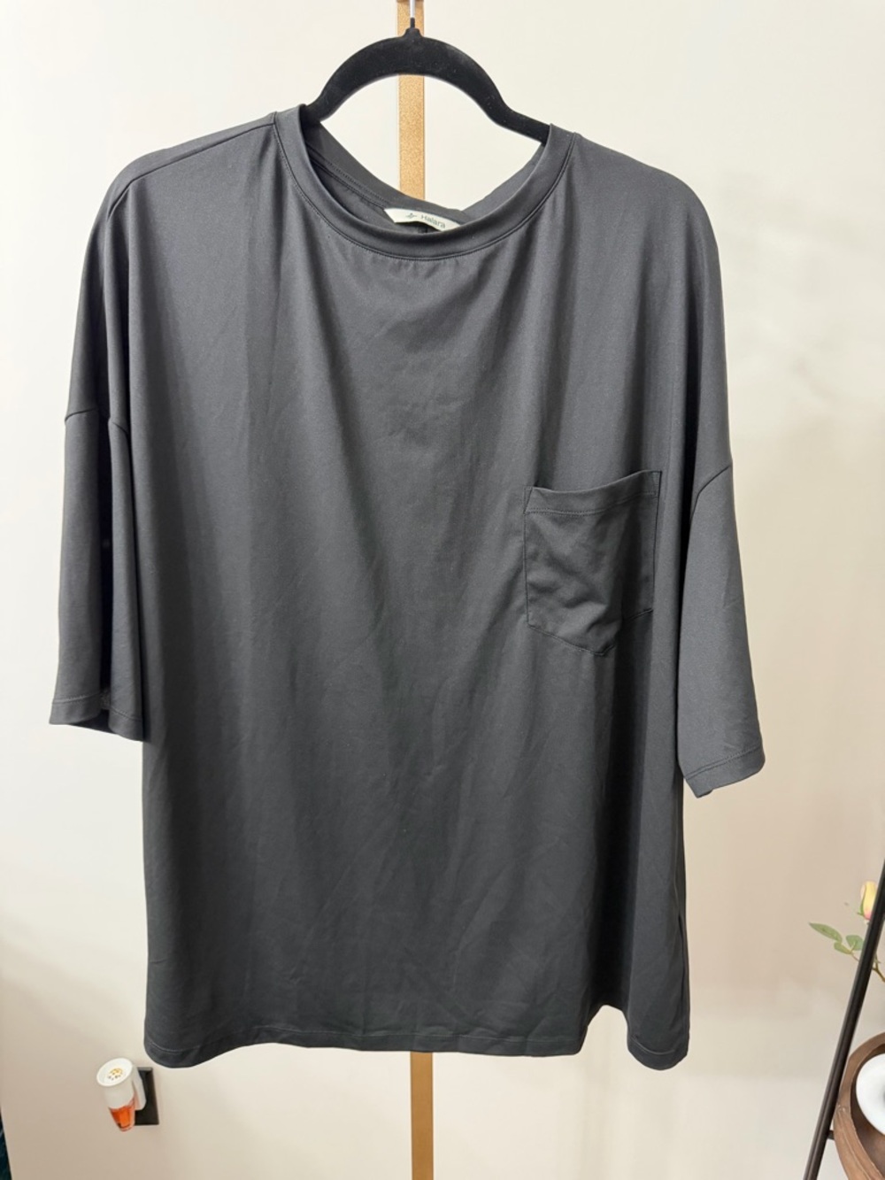 HALARA Men's Relaxed Pocket Tee - Black